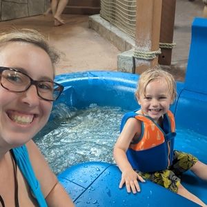 Meet your Posher, Kerri